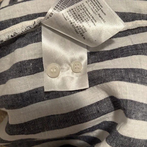H&M L.O.G.G. navy/white striped LINEN blend button up shirt women's size 4 - Picture 9 of 9